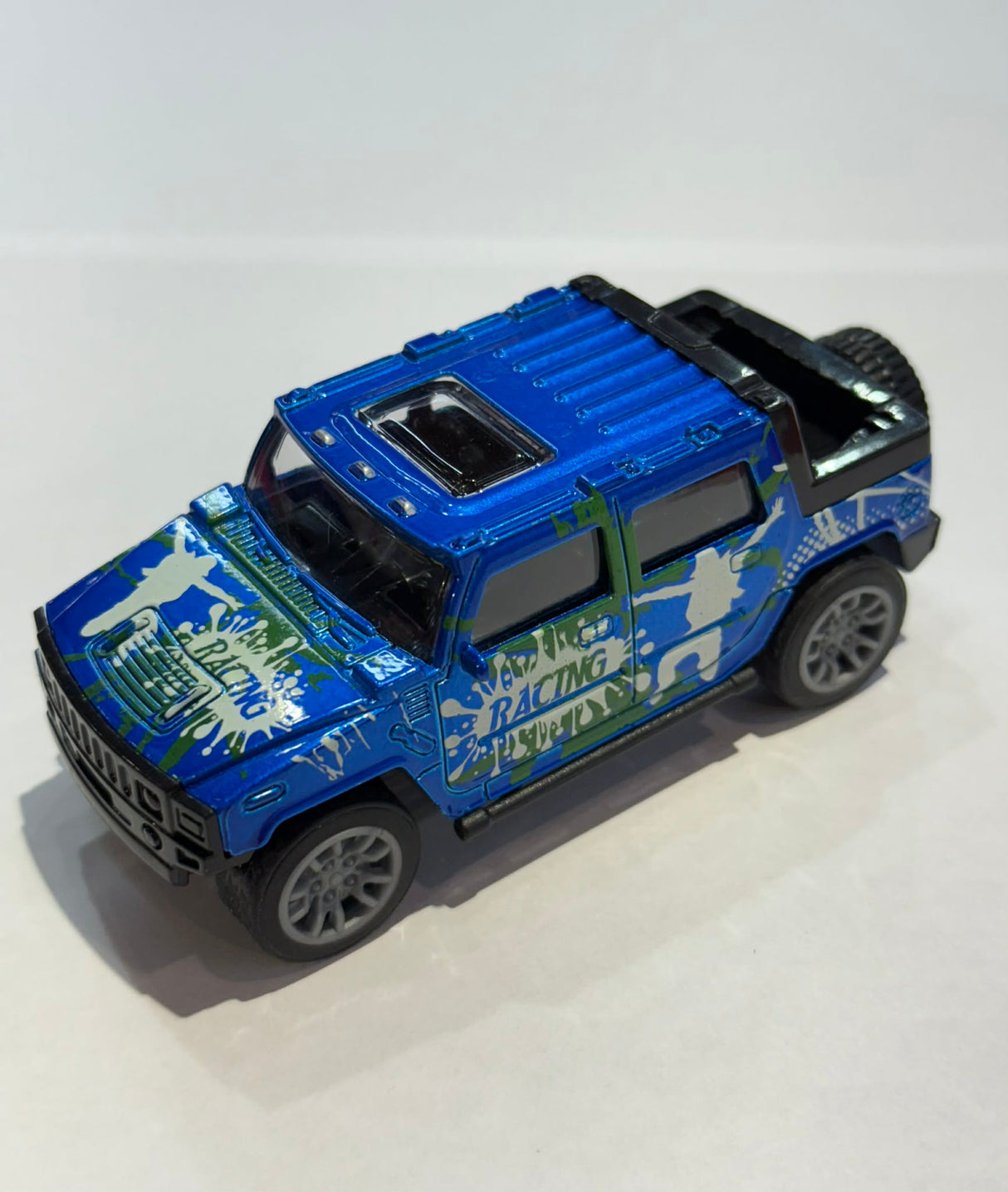 1:36 Hummer with Print K137A70