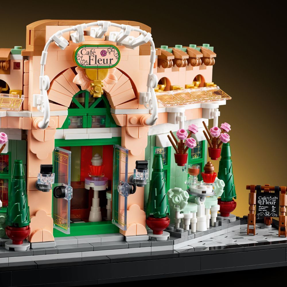 LEGO Icons: French Café
