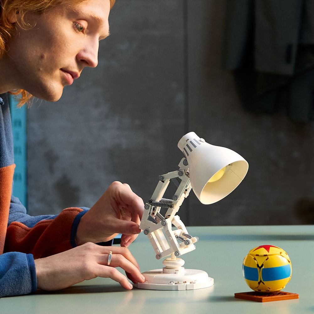 LEGO Ideas: Disney Pixar Luxo Jr.