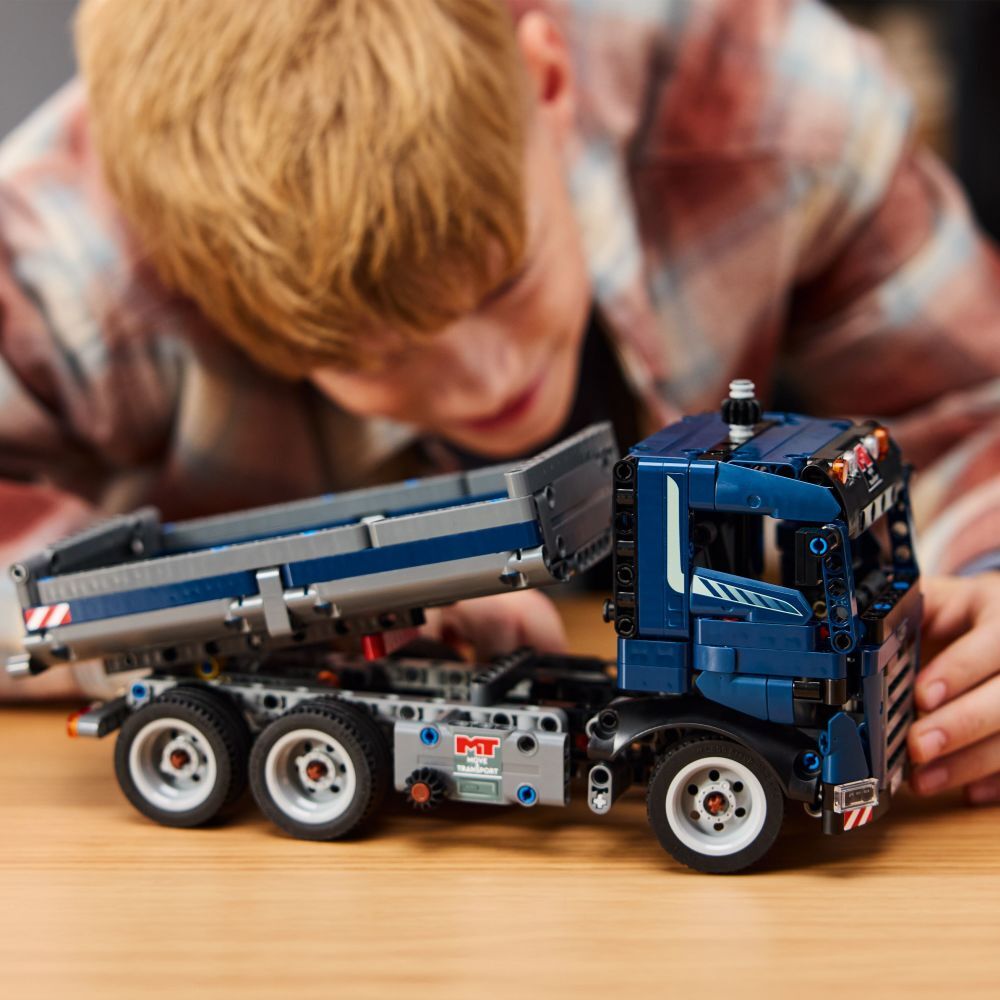 LEGO Technic: Tipping Dump Truck
