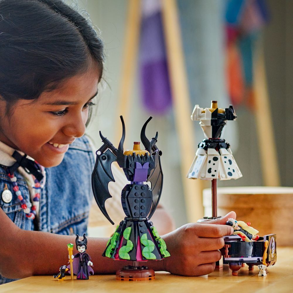 LEGO Disney Classic: Maleficent's and Cruella De Vil's Dresses