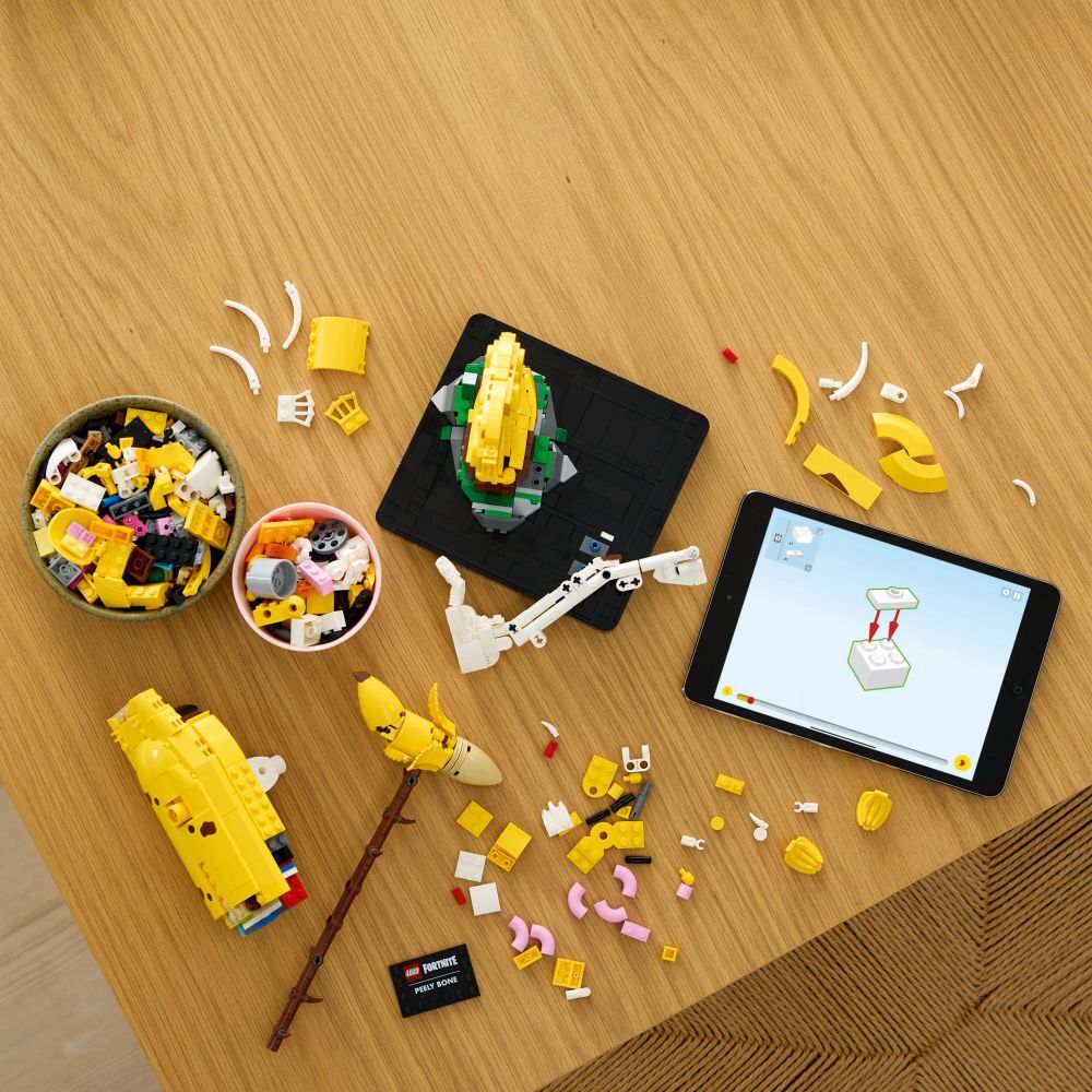 LEGO Fortnite: Peely Bone