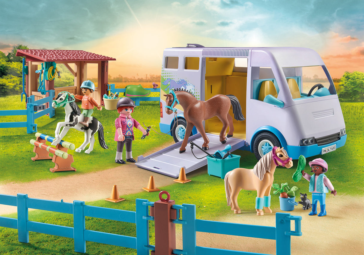 Playmobil Mobile horse riding school