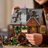LEGO® Ideas Disney Hocus Pocus: The Sanderson Sisters' Cottage