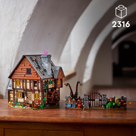 LEGO® Ideas Disney Hocus Pocus: The Sanderson Sisters' Cottage