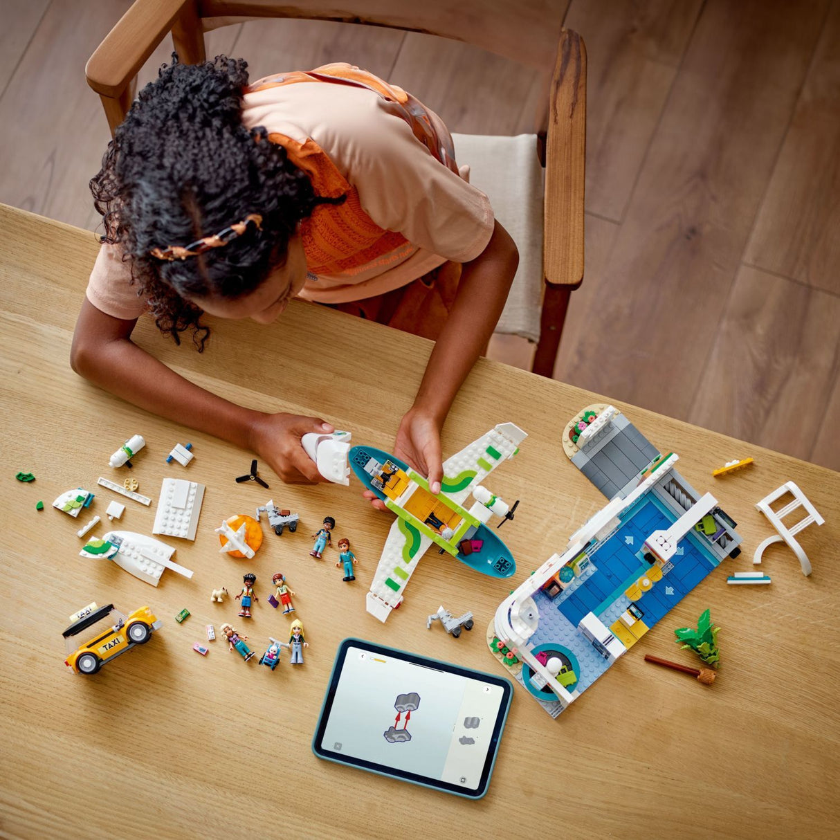 LEGO Friends: Heartlake City Airport and Airplane