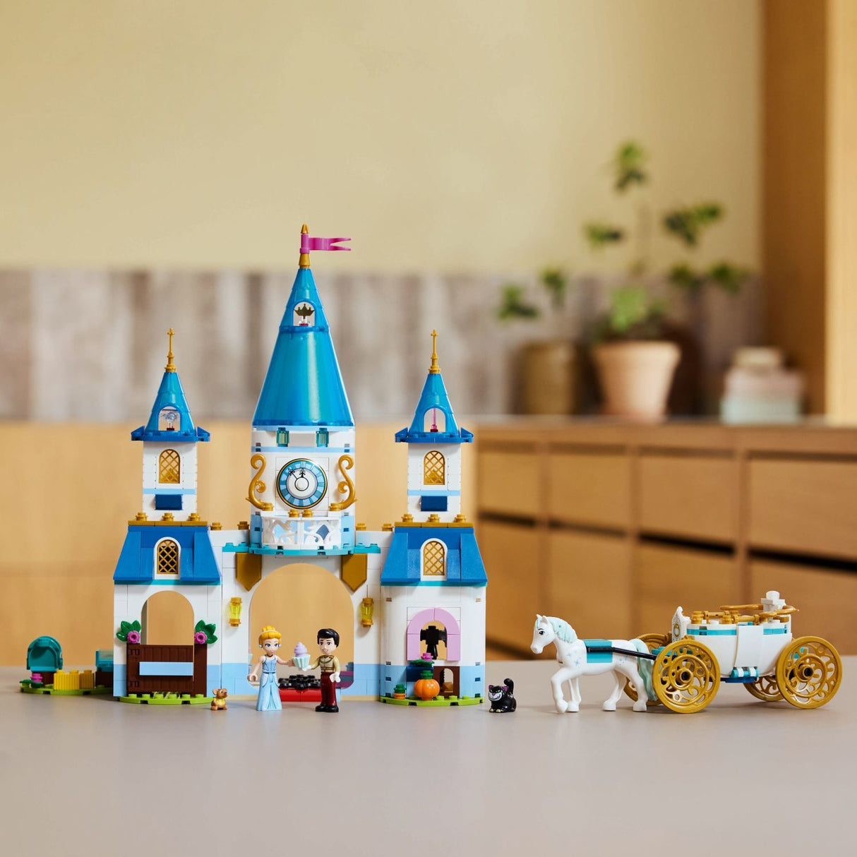 LEGO Disney Princess: Cinderella's Castle & Horse Carriage
