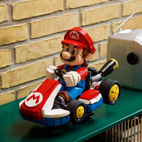 LEGO Super Mario: Mario Kart™ – Mario & Standard Kart