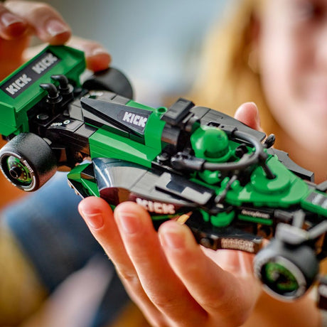 LEGO Speed Champions: KICK Sauber F1® Team C44 Race Car