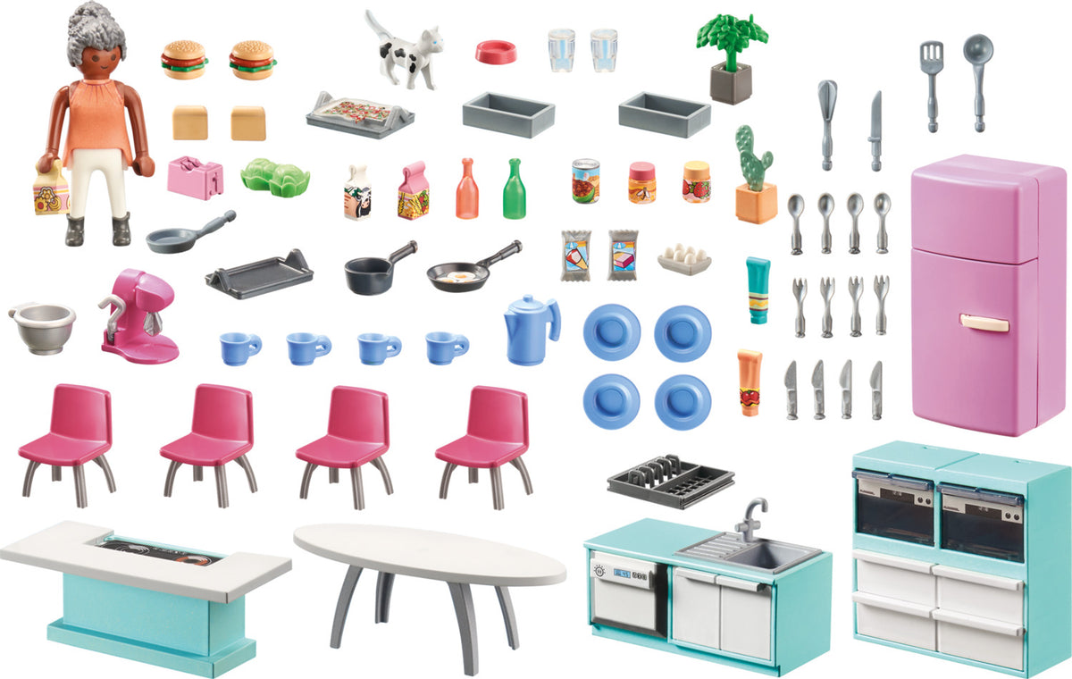 Kitchen with Dining Table