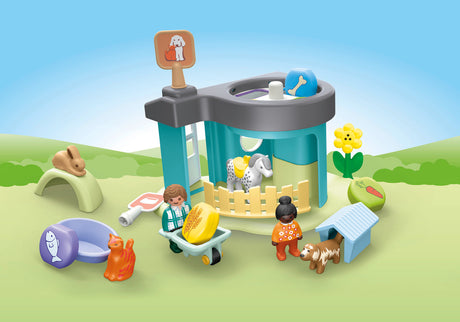 Playmobil Junior: Animal Home with Treat Dispenser